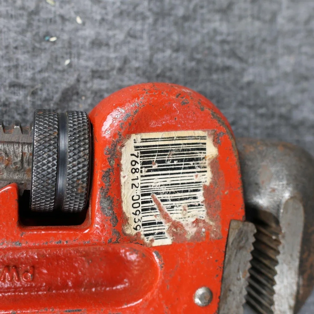 Great Neck PW-14 14in Pipe Wrench Red Heavy Duty Adjustable Forged Steel Taiwan